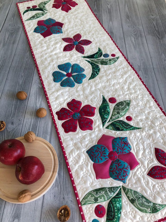 Flower CLA140324181 Quilted Table Runner