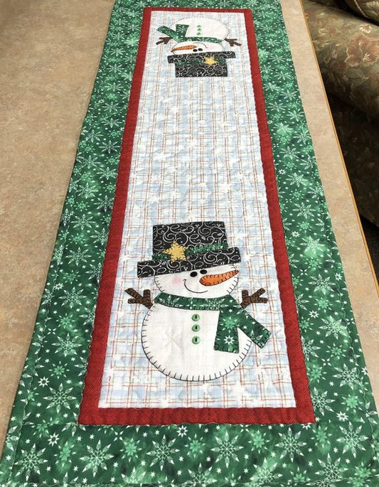 Christmas Snowman CLA28122312 Quilted Table Runner