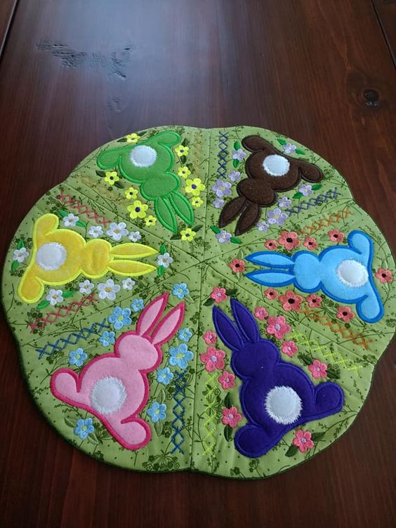 Rabbit CLA29122326 Quilted Round Mat