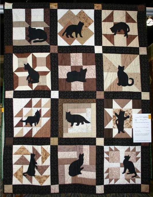 Black Cat CLA040124057 Quilt Blanket