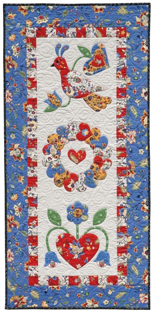 Bird CLA060123061 Quilted Table Runner