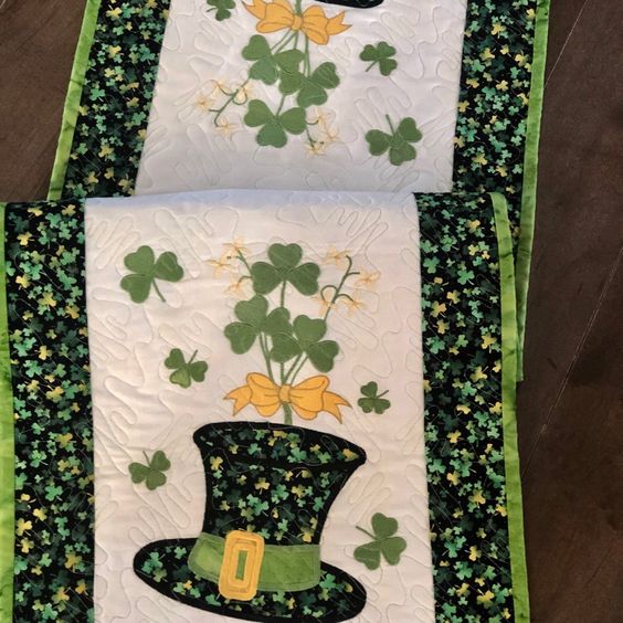 St Patrick's Day CLA28122341 Quilted Table Runner