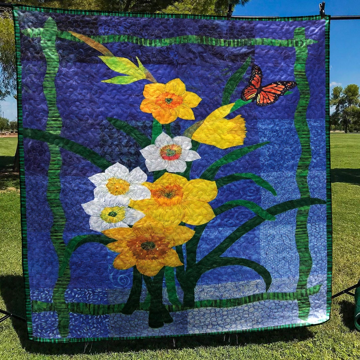 A Host Of Butterfly Golden Daffodils CLM0611001 Quilt Blanket