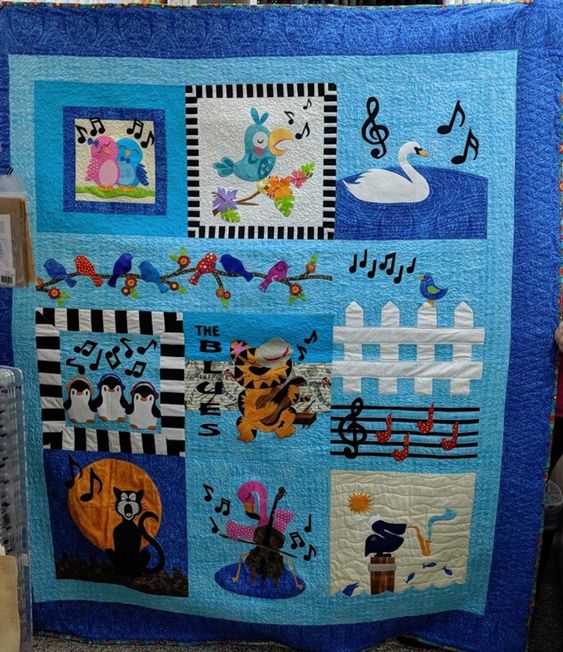 Animals Love Music CLA0910027Q Quilt Blanket