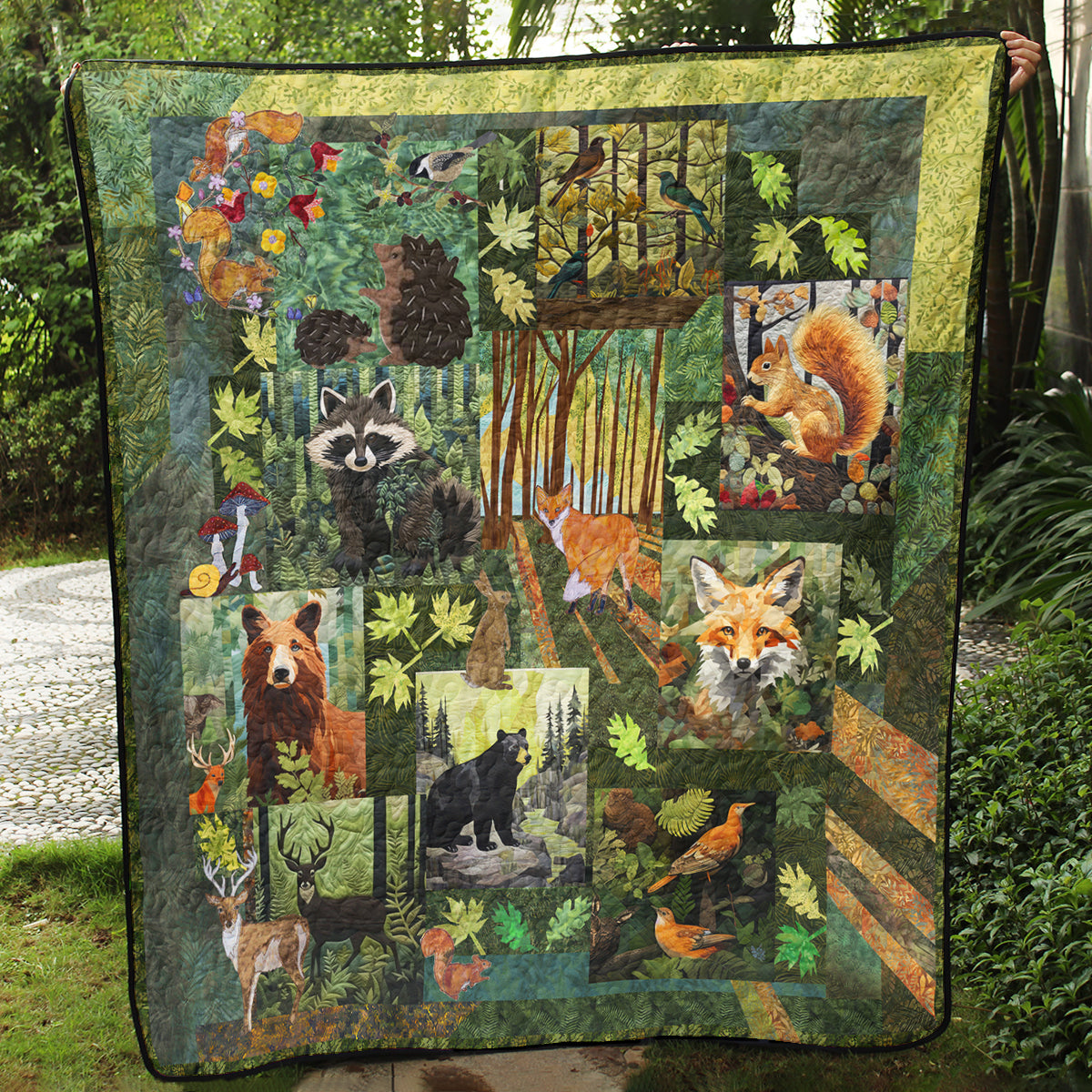 Animals Woods CLM2711018Q Art Quilt