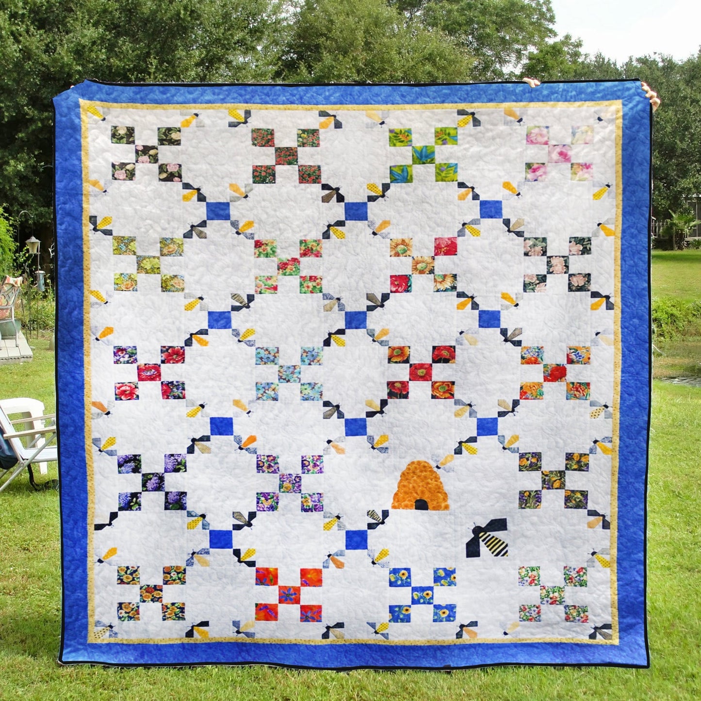 Beautiful Bees CLA0611058Q Quilt Blanket