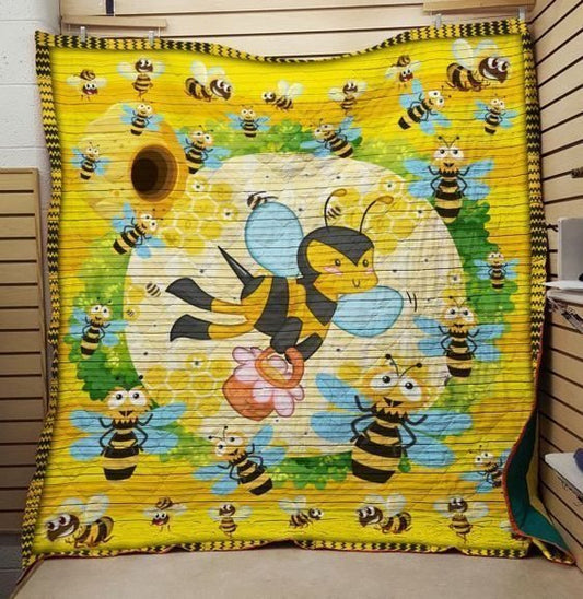 Bee CLP290604 Quilt Blanket