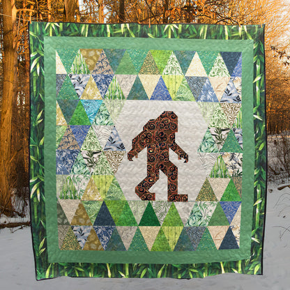 Bigfoot CLP0511020Q Quilt Blanket