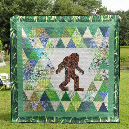 Bigfoot CLP0511020Q Quilt Blanket