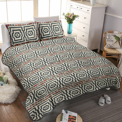 Black Hypnotic Global CLA2110042B Quilt Bedding Set