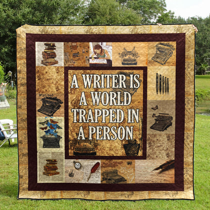 Book Writer CLA1610374Q Quilt Blanket