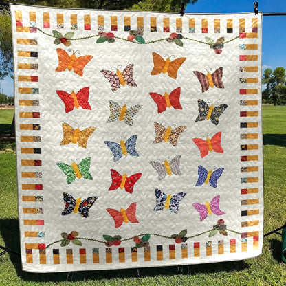 Butterfly CLA0611113Q Quilt Blanket