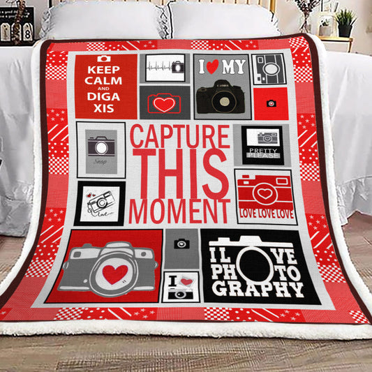 Camera YH25101045F Sherpa Fleece Blanket