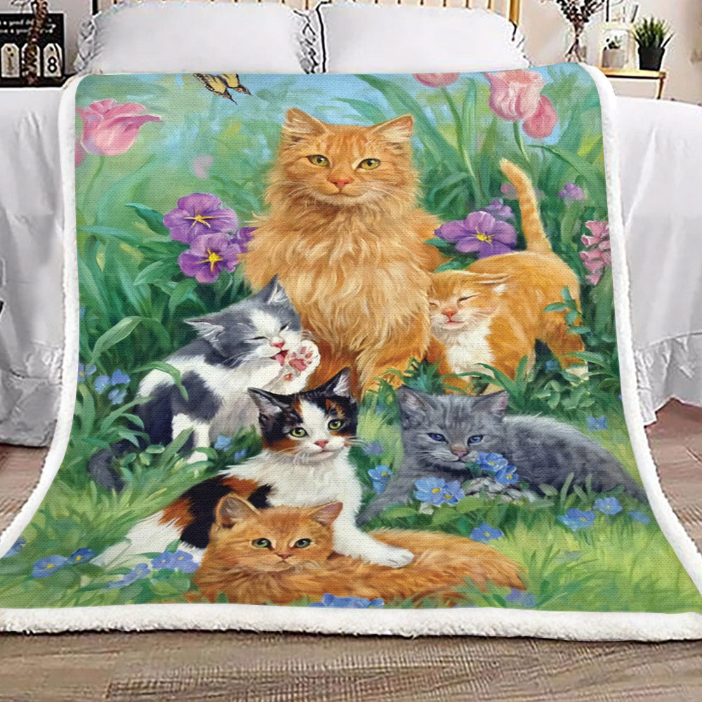 Cat AA0810009TT Sherpa Fleece Blanket
