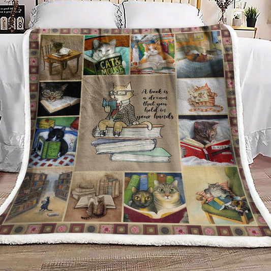 Cat And Books BT1910024F Sherpa Fleece Blanket