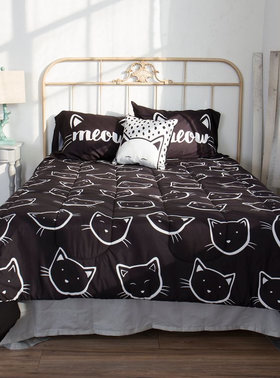 Cat CLA3009110B Bedding Sets
