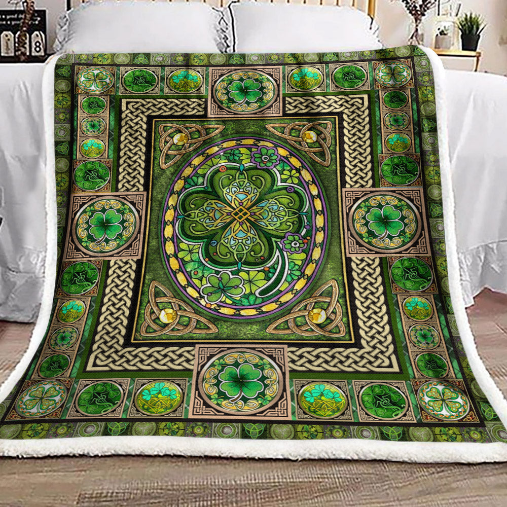 Celtic NT011049F Sherpa Fleece Blanket