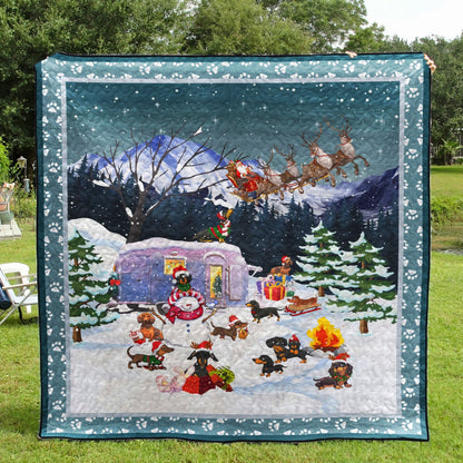 Christmas Dachshund CLA0312541Q Quilt Blanket