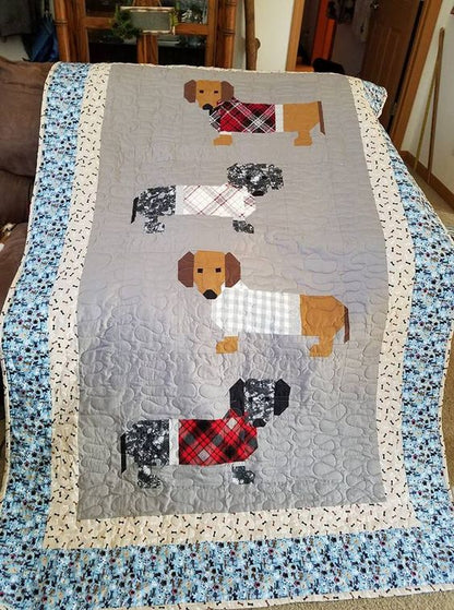 Dachshund CLA0910181Q Quilt Blanket