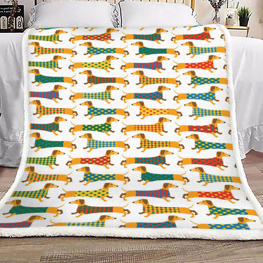 Dachshund CG1909045TT Sherpa Fleece Blanket