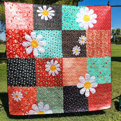 Daisy CLA1410169Q Quilt Blanket