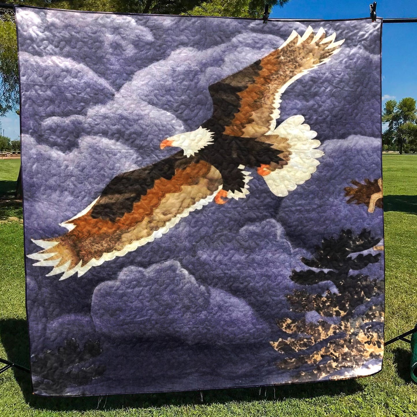 Eagle CLA0711358Q Quilt Blanket