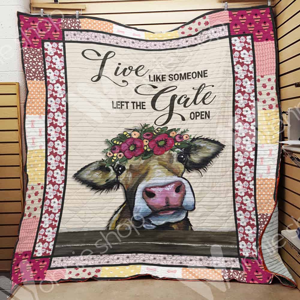 Farmer Cow CL15100171MDQ Quilt Blanket