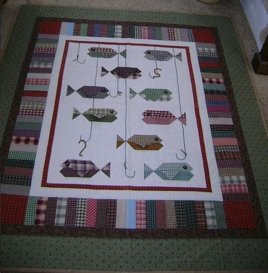 Fish CLA0710382Q Quilt Blanket