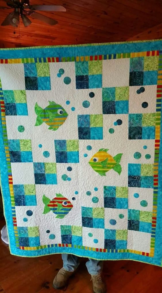 Fish CLA1110254Q Quilt Blanket