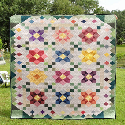 Flower CLA1510143Q Quilt Blanket