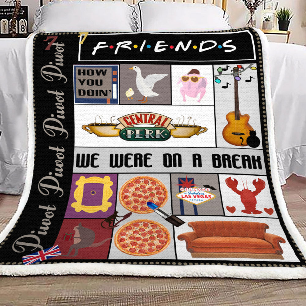 Friends YH3110380F Sherpa Fleece Blanket