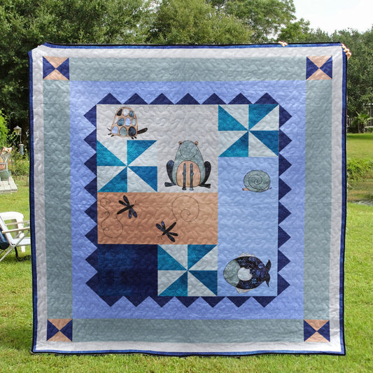 Frog CLA1110294Q Quilt Blanket