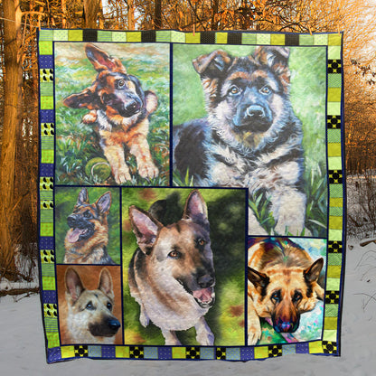 German Shepherd Dog CL28100761MDQ Quilt Blanket