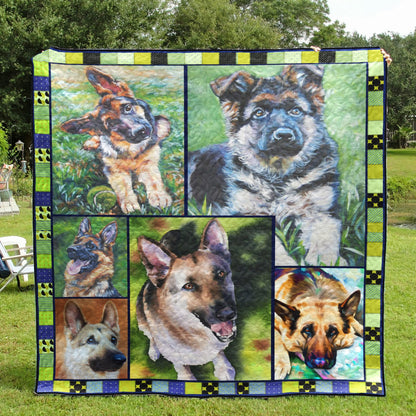 German Shepherd Dog CL28100761MDQ Quilt Blanket