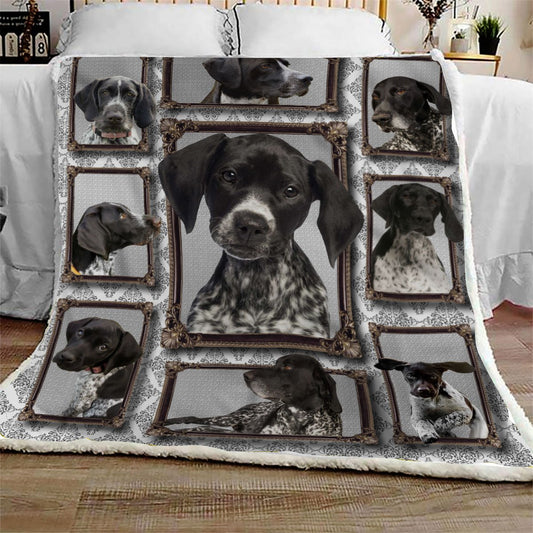German Shorthaired Pointer Frame CL09100120MDF Sherpa Fleece Blanket