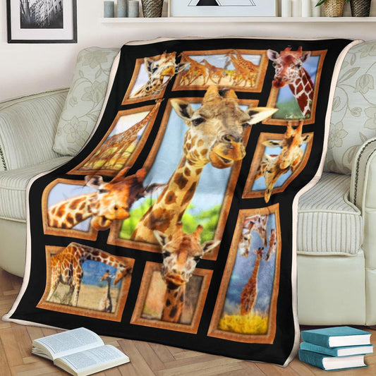Giraffe CL240847MD Sherpa Fleece Blanket