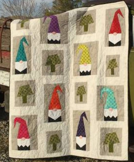 Gnomes CLT1810114H Quilt Blanket