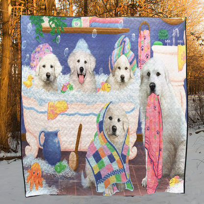 Great Pyrenees Bubble Bath All CL18110984MDQ Quilt Blanket