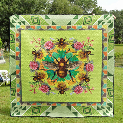 Green Life Of Bees CLT190654 Quilt Blanket