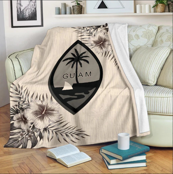 Guam CLP1112109TT Sherpa Fleece Blanket