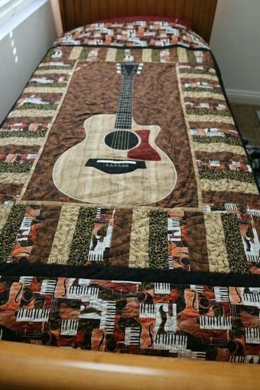 Guitar CLA210675 Quilt Blanket