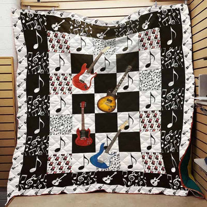 Guitarist CLA1610637Q Quilt Blanket