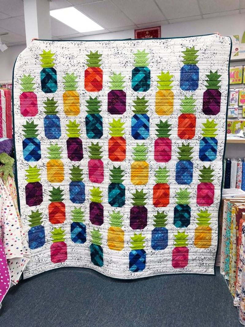 Hawaii Pineapple CLH2111285Q Quilt Blanket