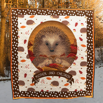 Hedgehog Mother And Children CLT270633 Quilt Blanket