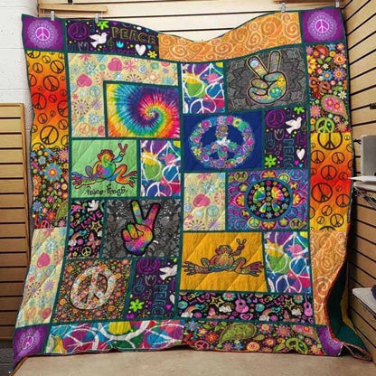 Hippie CLA1610586Q Quilt Blanket