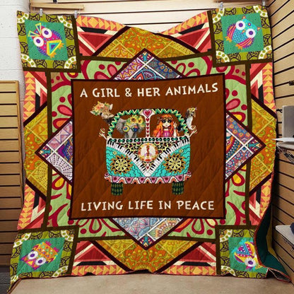 Hippie CLH1111078Q Quilt Blanket