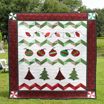 Holiday Trimmings Christmas Trees And Ornaments CLP0611186Q Quilt Blanket