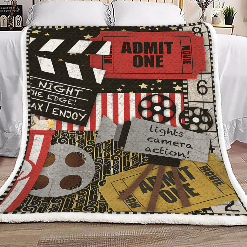 Home Movie NN2809055TT Sherpa Fleece Blanket
