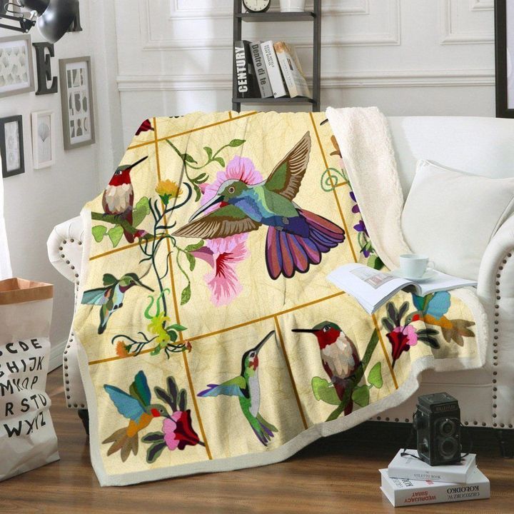 Humming Bird BT220831F Sherpa Fleece Blanket