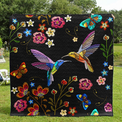 Hummingbird CLA0810292Q Quilt Blanket